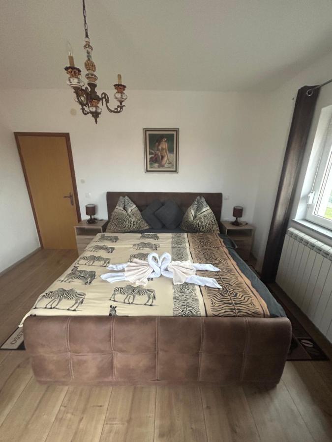 Guest House Casa Mia - Rooms & Apartments Rovinj Exterior photo