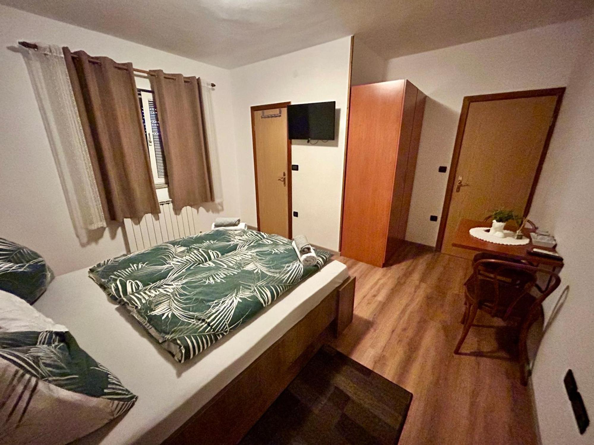Guest House Casa Mia - Rooms & Apartments Rovinj Exterior photo
